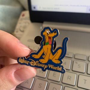 walt disney world pluto pin